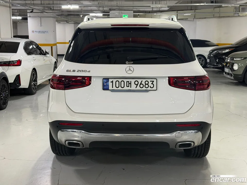 Mercedes-Benz GLB-Class GLB200 d 2024 — thumbnail 5