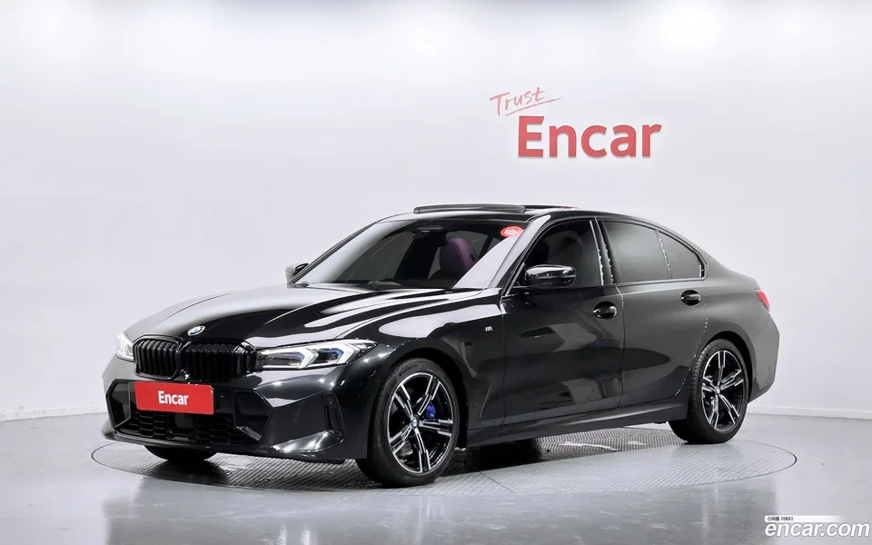 BMW 3 Series 320i M 2023 — photo 1, buy with delivery to Moscow