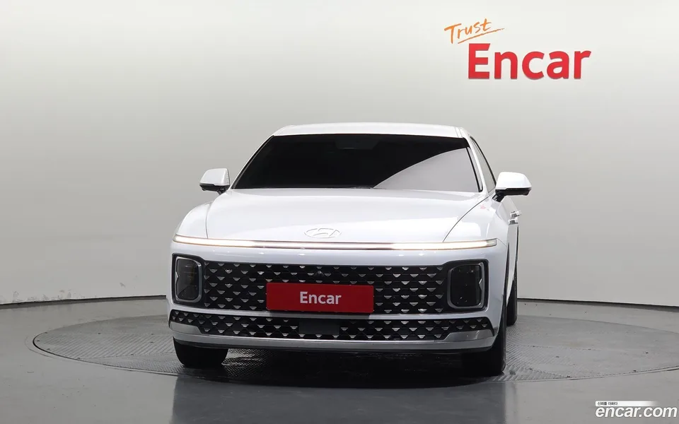 Hyundai Grandeur Hybrid 2023 — thumbnail 3