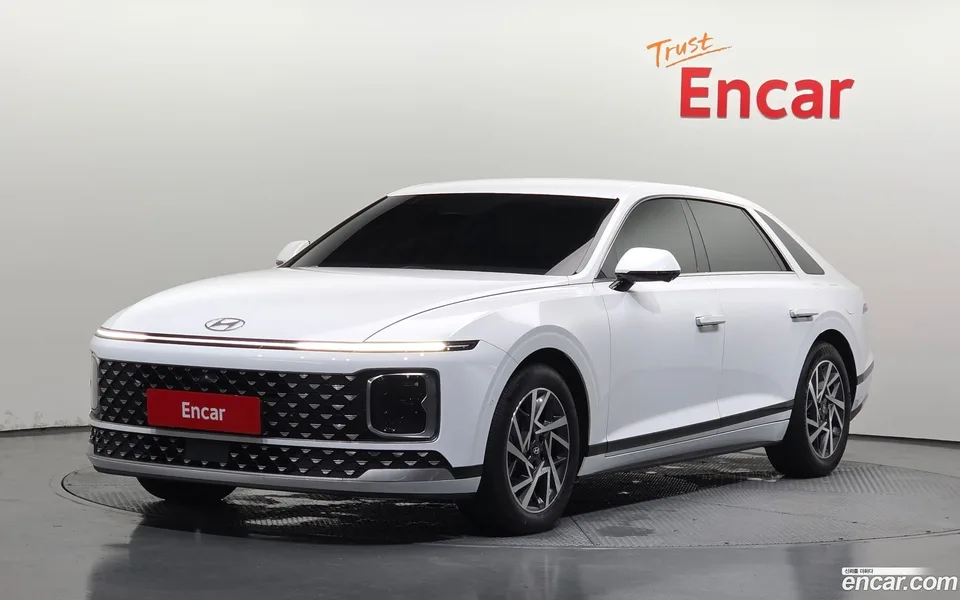 Hyundai Grandeur Hybrid 2023 — photo 1, buy with delivery to Moscow