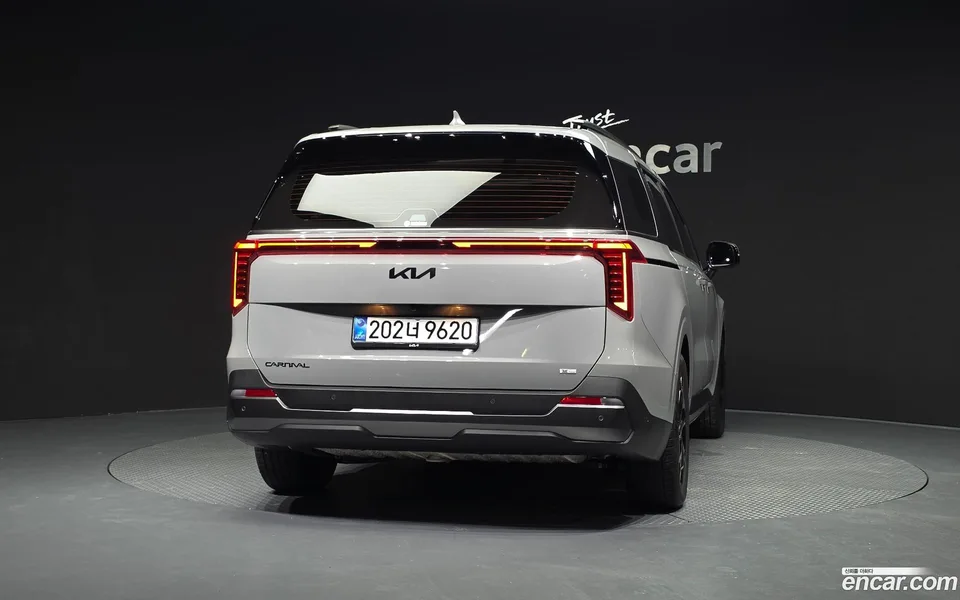 Kia Carnival 7 X Line 2026 — thumbnail 4