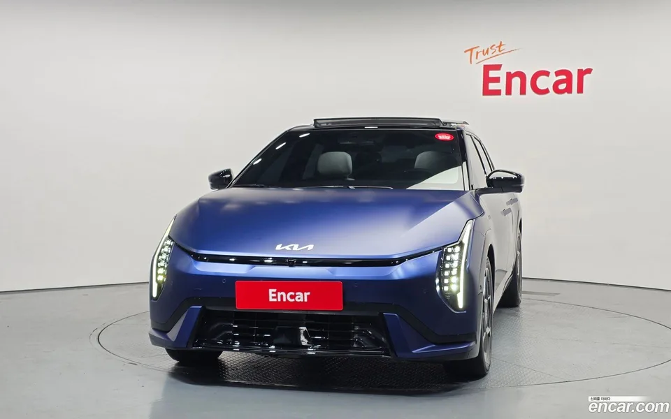 Kia EV4 2WD 2025 — thumbnail 3