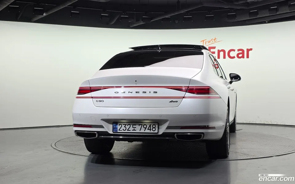 Genesis G90 3.5 AWD 2023 — thumbnail 4