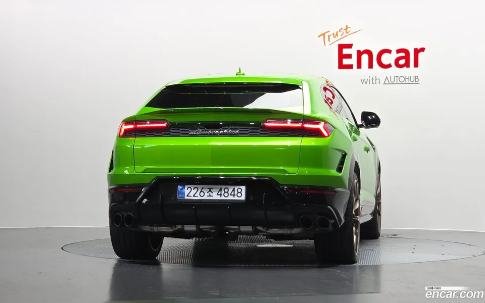 Lamborghini Urus 4.0 V8 SE 2025 — thumbnail 4