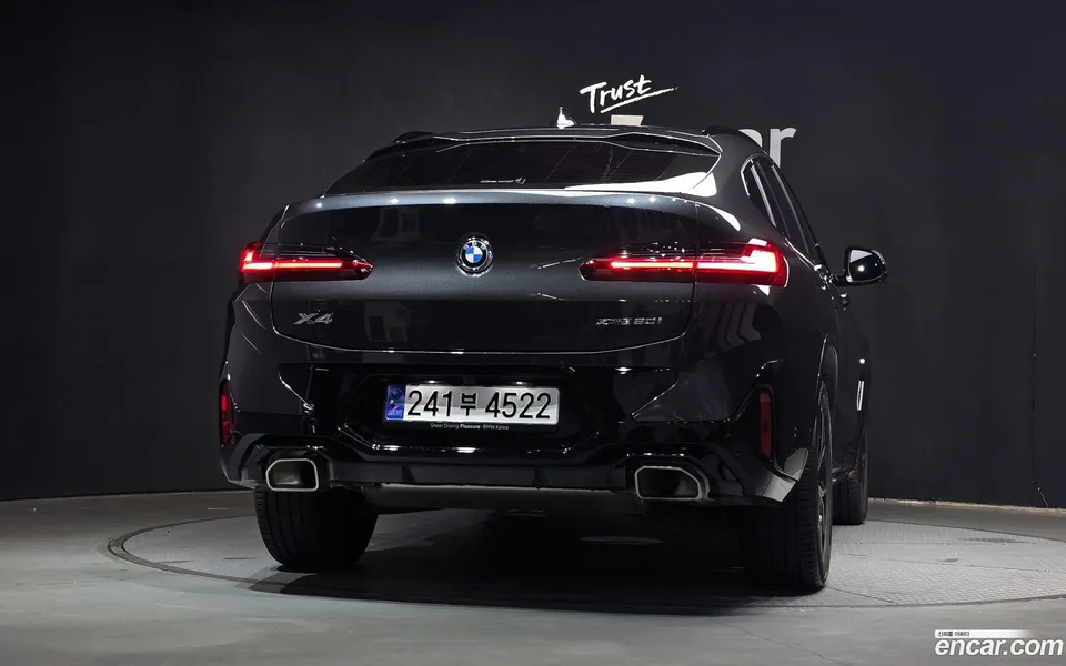 BMW X4 xDrive20i M 2024 — thumbnail 4