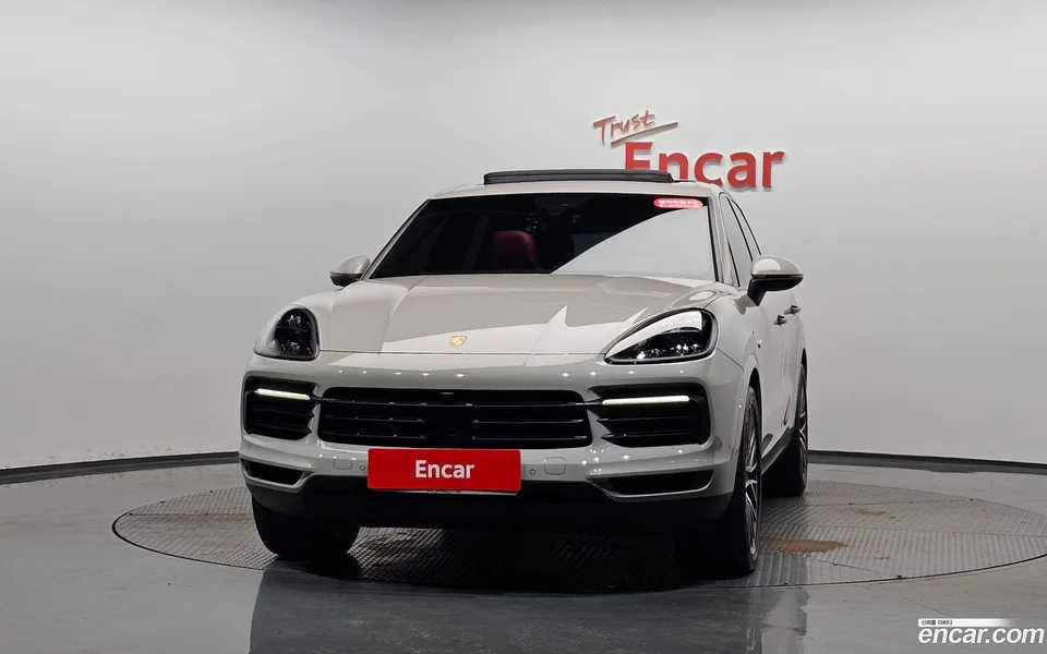 Porsche Cayenne 3.0 E- 2022 — миниатюра 3