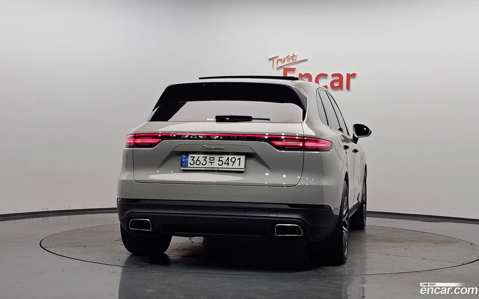 Porsche Cayenne 3.0 E- 2022 — миниатюра 4