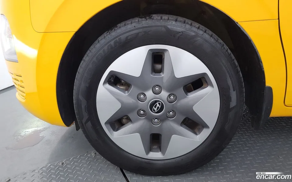 Hyundai Staria L3.5 2024 — thumbnail 5