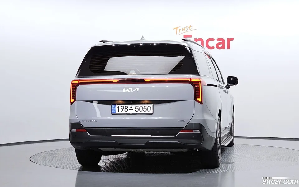 Kia Carnival HEV 9 2024 — thumbnail 4