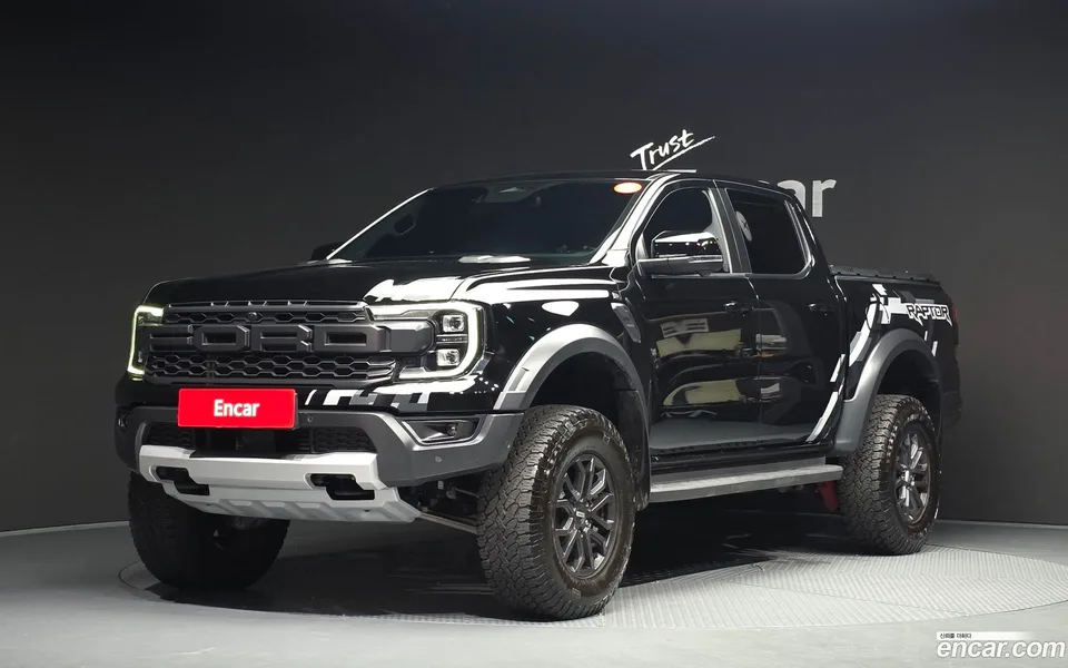 Ford Ranger 2.0 2023 — photo 1, buy with delivery to Moscow
