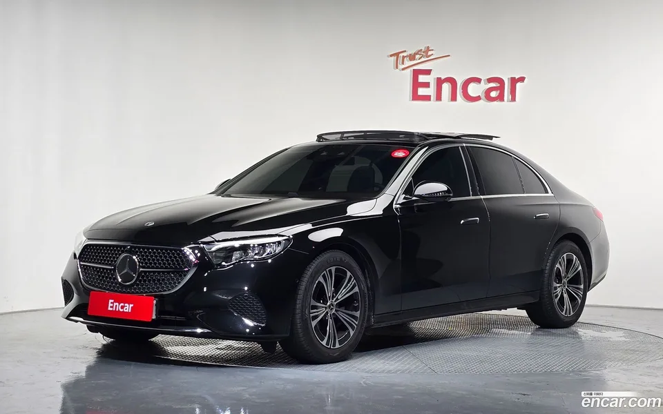 Mercedes-Benz E-Class E200 2025 — photo 1, buy with delivery to Moscow