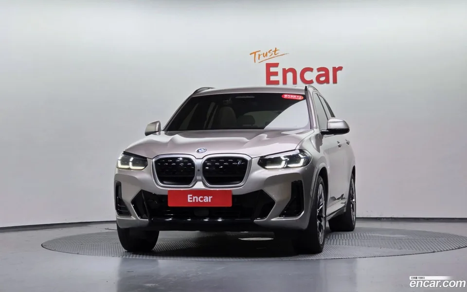 BMW iX3 M 2024 — thumbnail 3