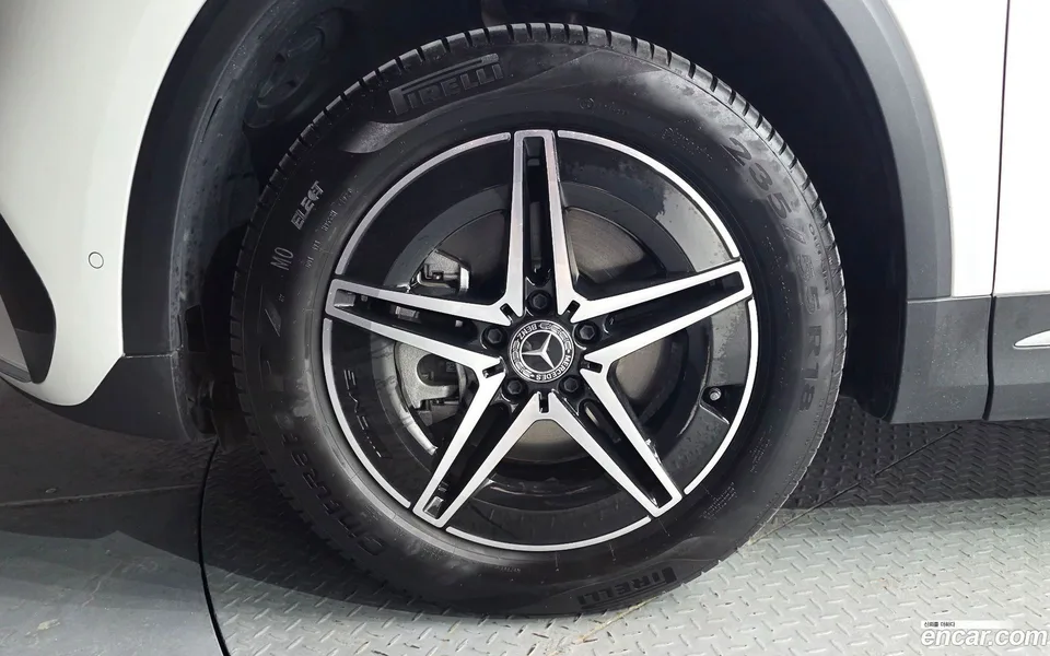 Mercedes-Benz EQA EQA250 2024 — thumbnail 2