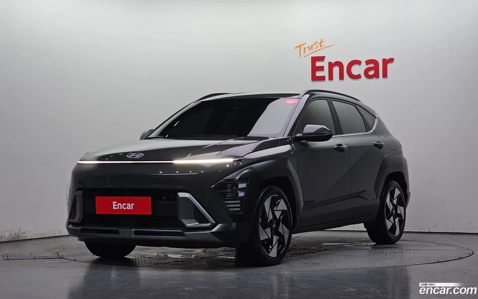 Hyundai Kona 1.6 2WD 2023 — photo 1, buy with delivery to Moscow