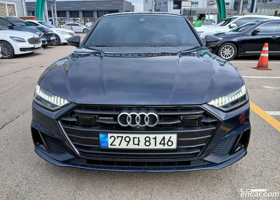 Audi A7 (4K) 55 TFSI 2022 — photo 1, buy with delivery to Moscow