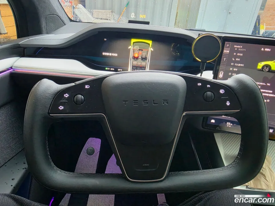 Tesla Model X 2023 — thumbnail 5