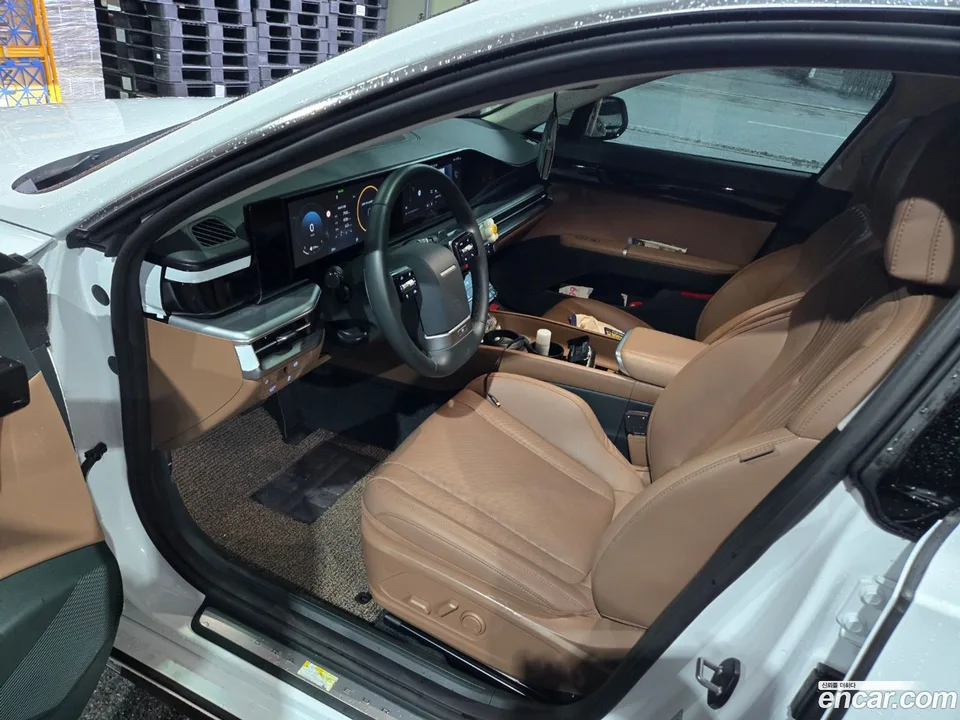 Hyundai Grandeur 2.5 2WD 2025 — thumbnail 2