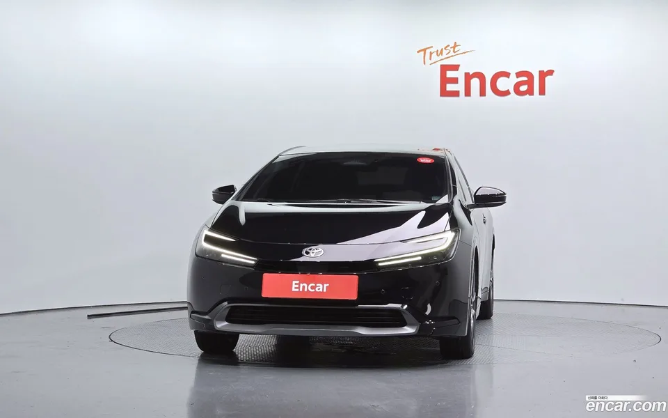 Toyota Prius 2.0 XLE 2024 — thumbnail 3