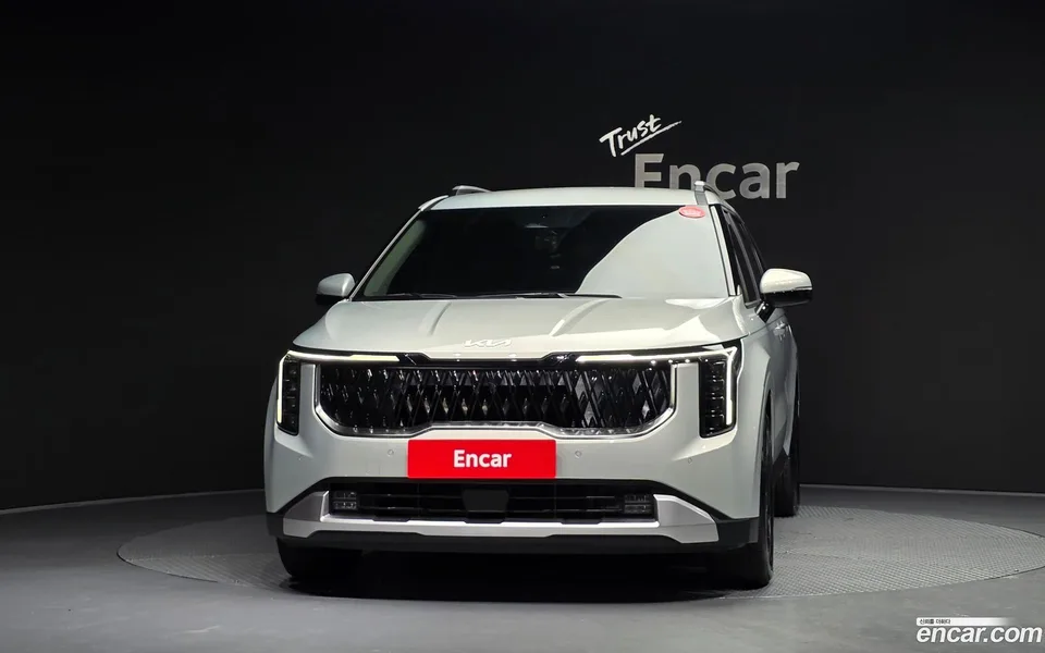 Kia Carnival 9 2024 — thumbnail 2