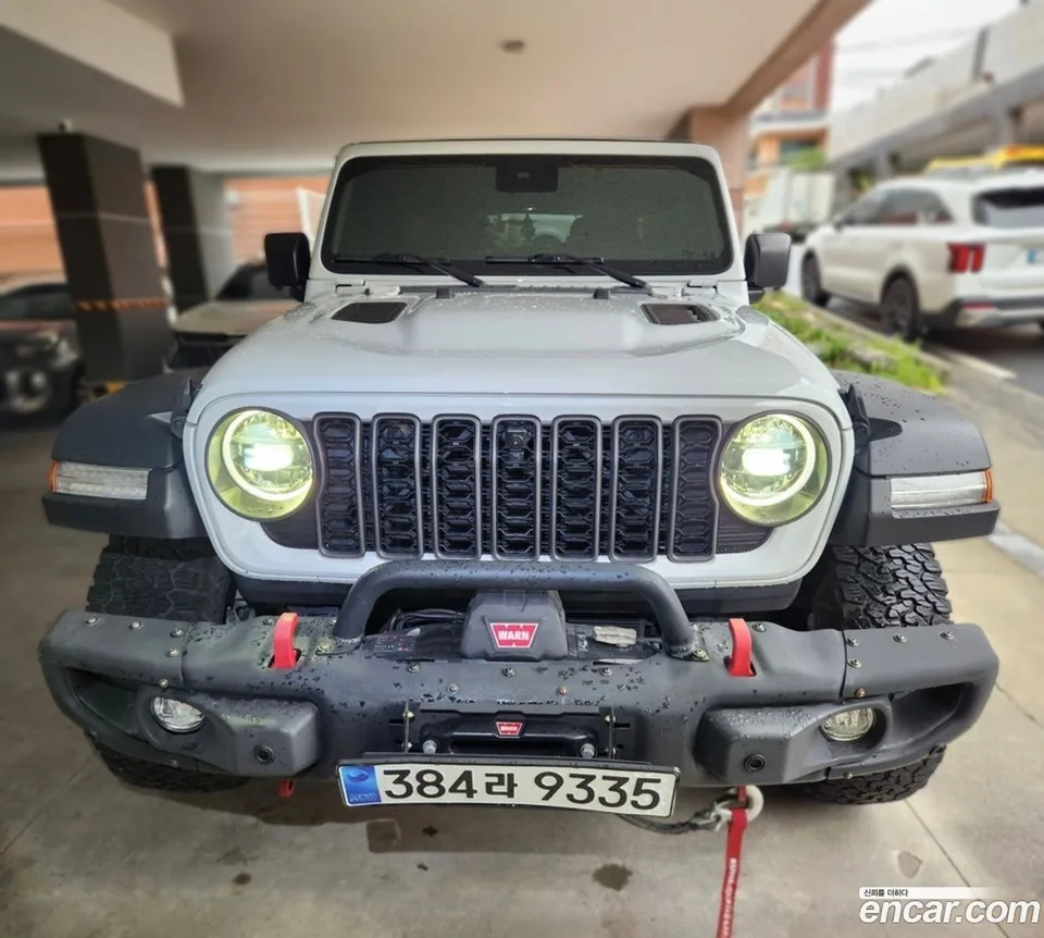 Jeep Wrangler 2.0 4 2024 — photo 1, buy with delivery to Moscow