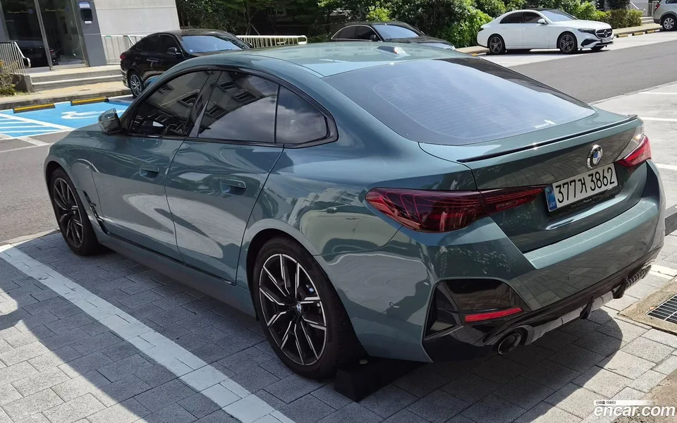 BMW 4 Series 420i M 2026 — thumbnail 2