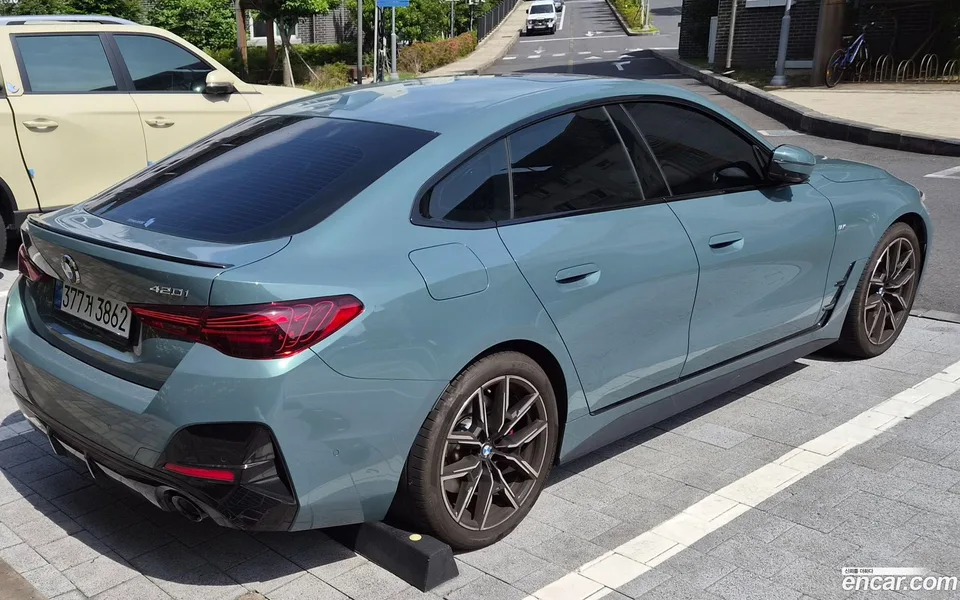 BMW 4 Series 420i M 2026 — thumbnail 3