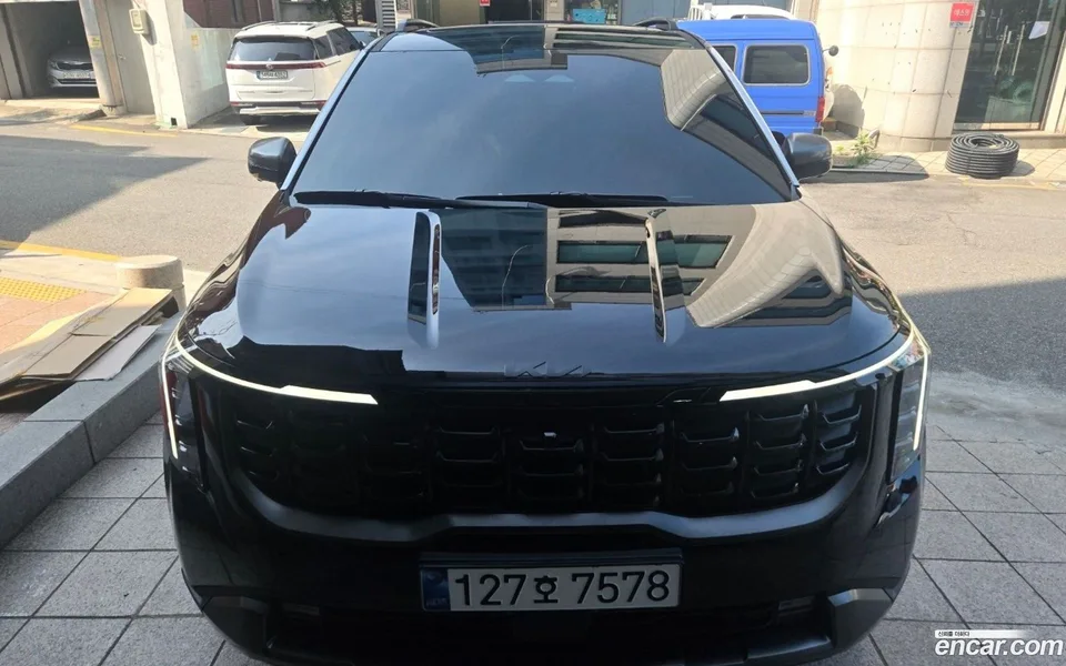 Kia Carnival HEV 9 X Line 2026 — thumbnail 3