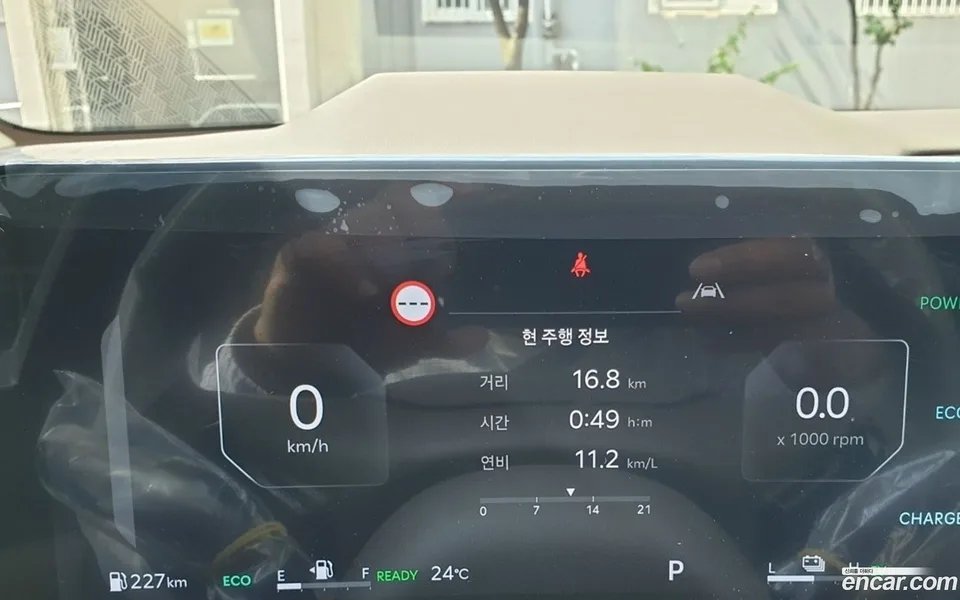 Kia Carnival HEV 9 X Line 2026 — thumbnail 4