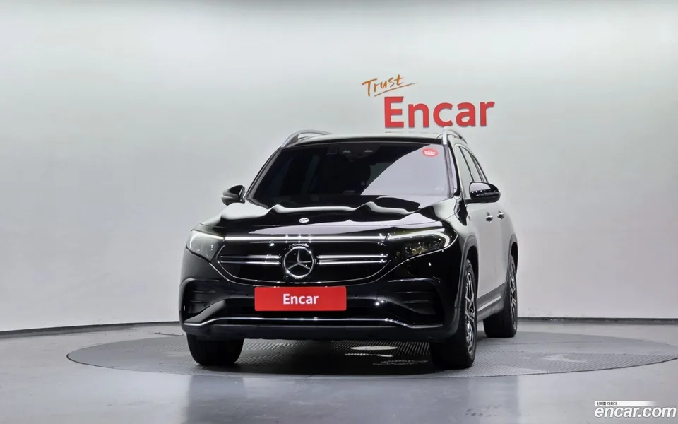 Mercedes-Benz EQB EQB300 4MATIC AMG 2022 — thumbnail 3