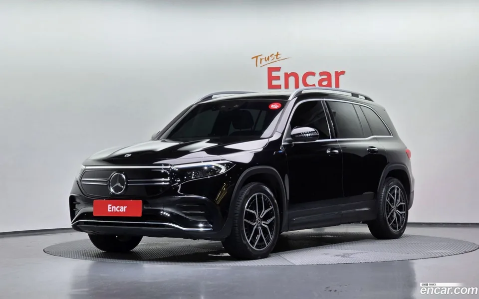 Mercedes-Benz EQB EQB300 4MATIC AMG 2022 — photo 1, buy with delivery to Moscow