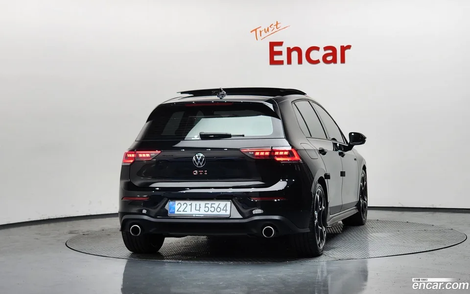 Volkswagen Golf 2.0 GTI 2025 — миниатюра 4