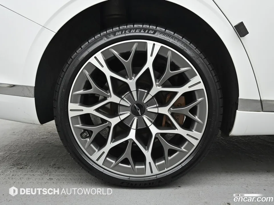 Genesis G90 3.5 e-S/C AWD 2023 — thumbnail 2