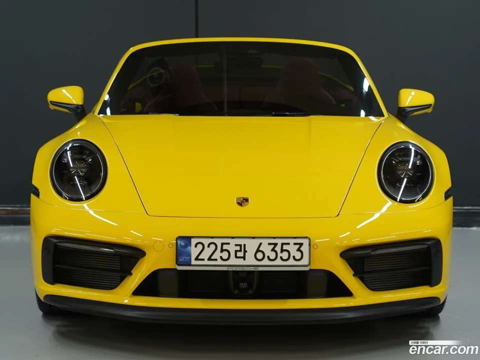 Porsche 911 (992) GTS 2023 — thumbnail 4