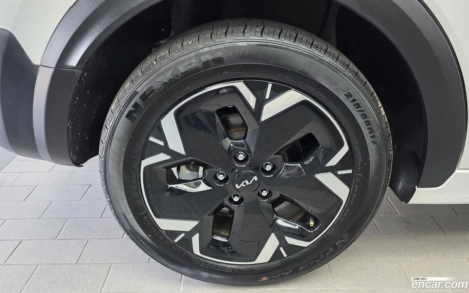 Kia Niro EV 2023 — thumbnail 2