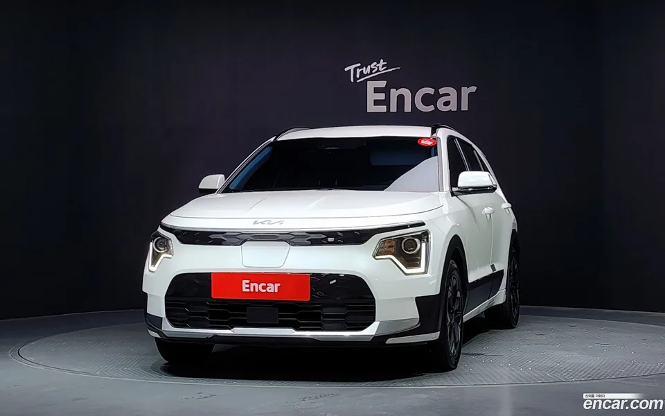 Kia Niro EV 2023 — thumbnail 3