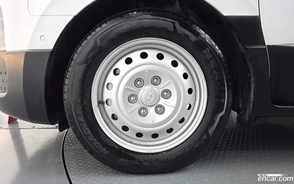 Hyundai ST1 2025 — thumbnail 2