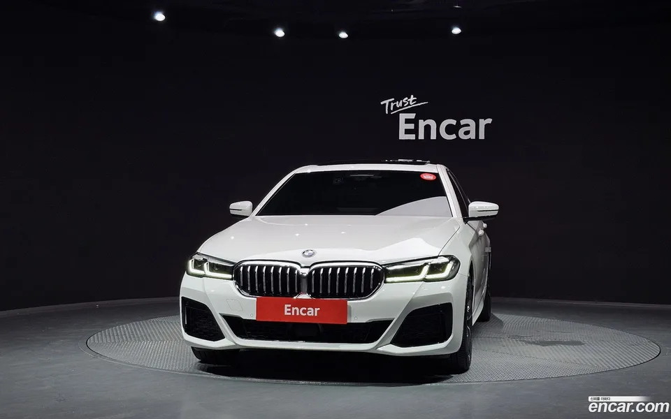 BMW 5 Series 523d M 2022 — thumbnail 3