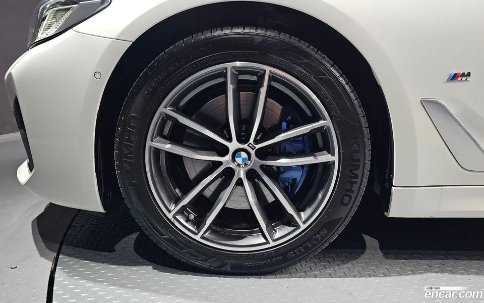 BMW 5 Series 523d M 2022 — thumbnail 5