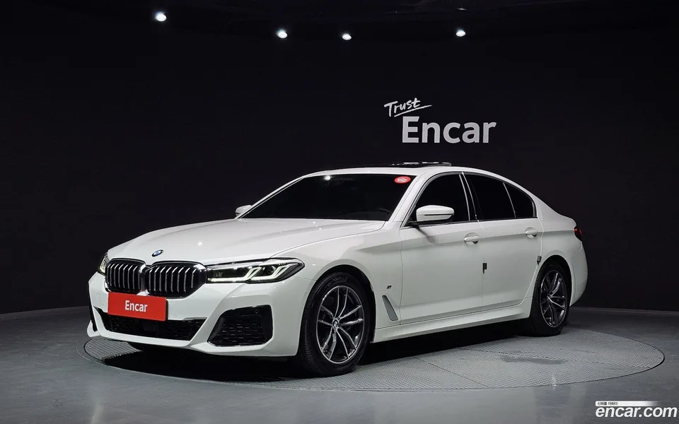 BMW 5 Series 523d M 2022 — photo 1, buy with delivery to Moscow