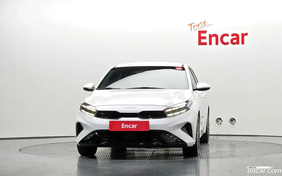 Kia K3 1.6 2023 — thumbnail 3