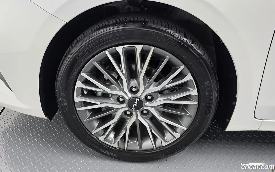 Kia K3 1.6 2023 — thumbnail 5