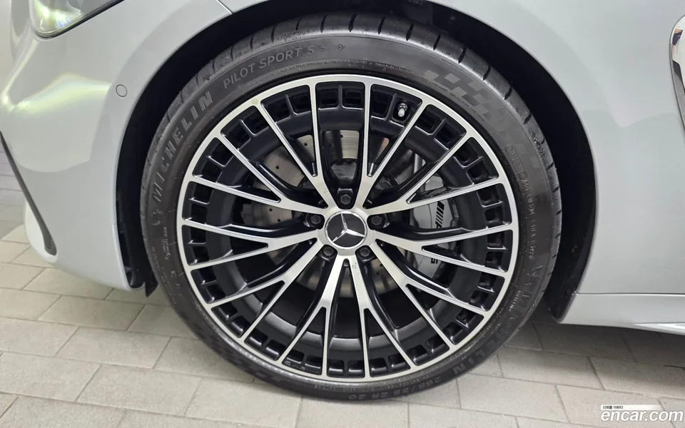 Mercedes-Benz CLE-Class AMG CLE53 4MATIC+ 2025 — thumbnail 2