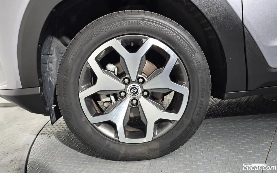 KG Mobility Torres 1.5 2WD 2022 — thumbnail 5