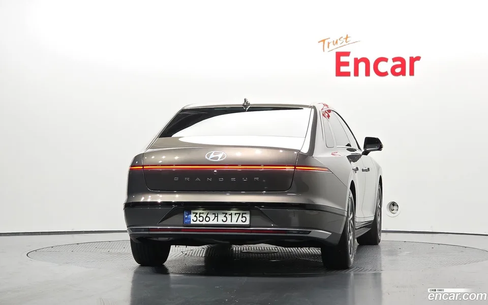 Hyundai Grandeur 2.5 2WD 2023 — thumbnail 4