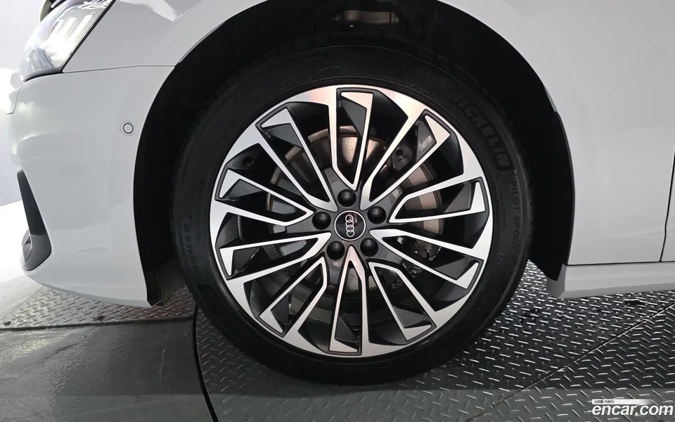 Audi A6 45 TFSI 2025 — thumbnail 2