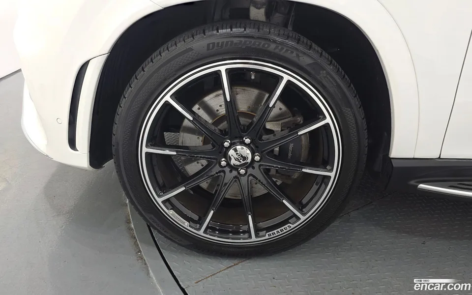 Mercedes-Benz GLE-Class GLE400d 4MATIC 2023 — thumbnail 2