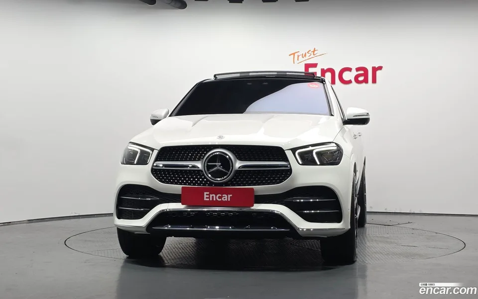 Mercedes-Benz GLE-Class GLE400d 4MATIC 2023 — thumbnail 3