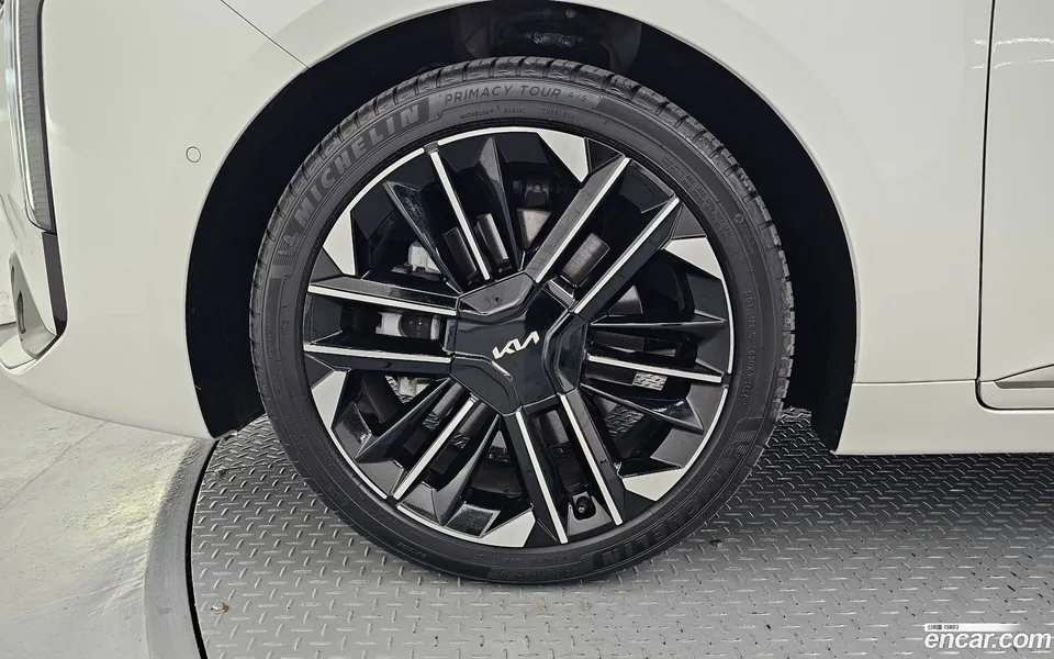 Kia K8 2.5 2WD 2025 — thumbnail 2