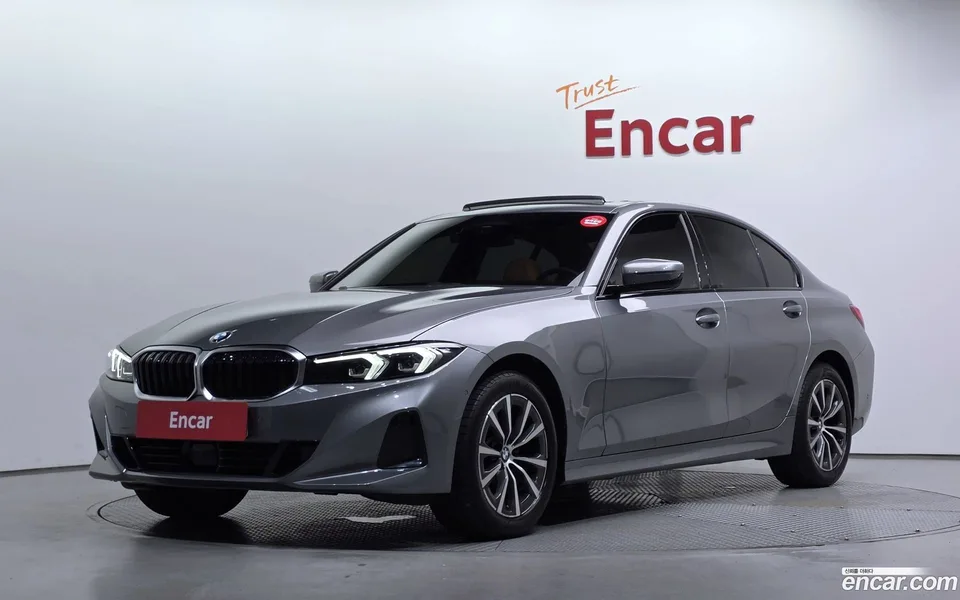 BMW 3 Series 320i 2024 — photo 1, buy with delivery to Moscow