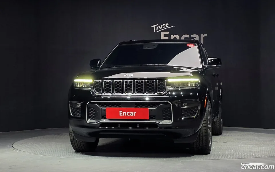 Jeep Grand Cherokee 3.6 2023 — thumbnail 3